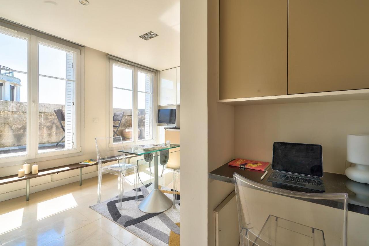 Designed Studio With Ac-Terrasse Vue Tour Eiffel Parijs Buitenkant foto